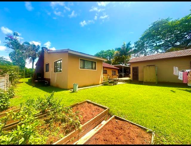 4 BEDROOM HOUSE FOR SALE IN YELLOWWOOD PARK
